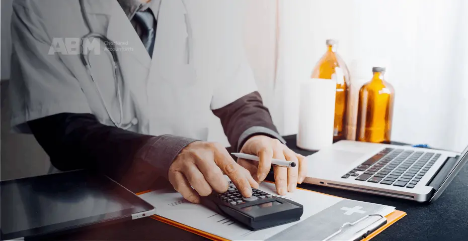 Tax Return Tips for Doctors and Healthcare Workers in the UK